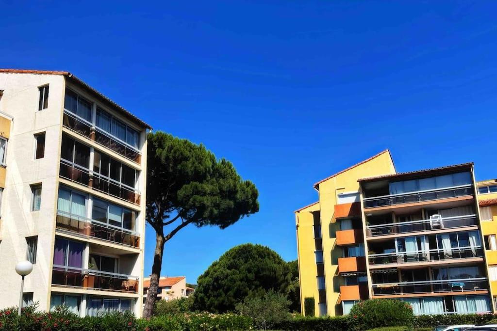 Appartement Vintage 90 M2 Duplex Classe Fréjus 外观 照片